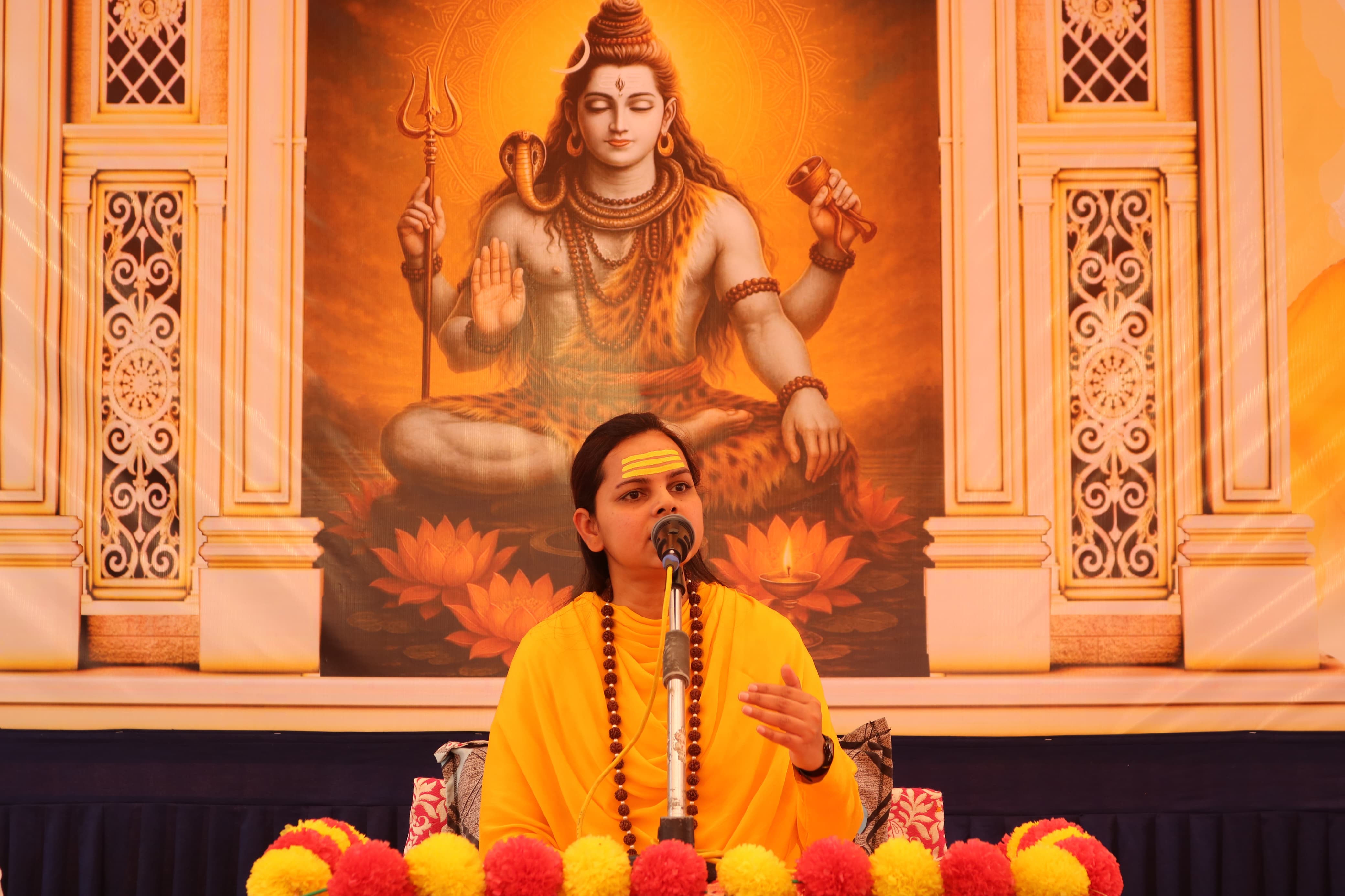 दिव्य ज्योति जाग्रति संस्थान द्वारा पाँच दिवसीय भगवान शिव कथा अमृत का भव्य शुभारंभ