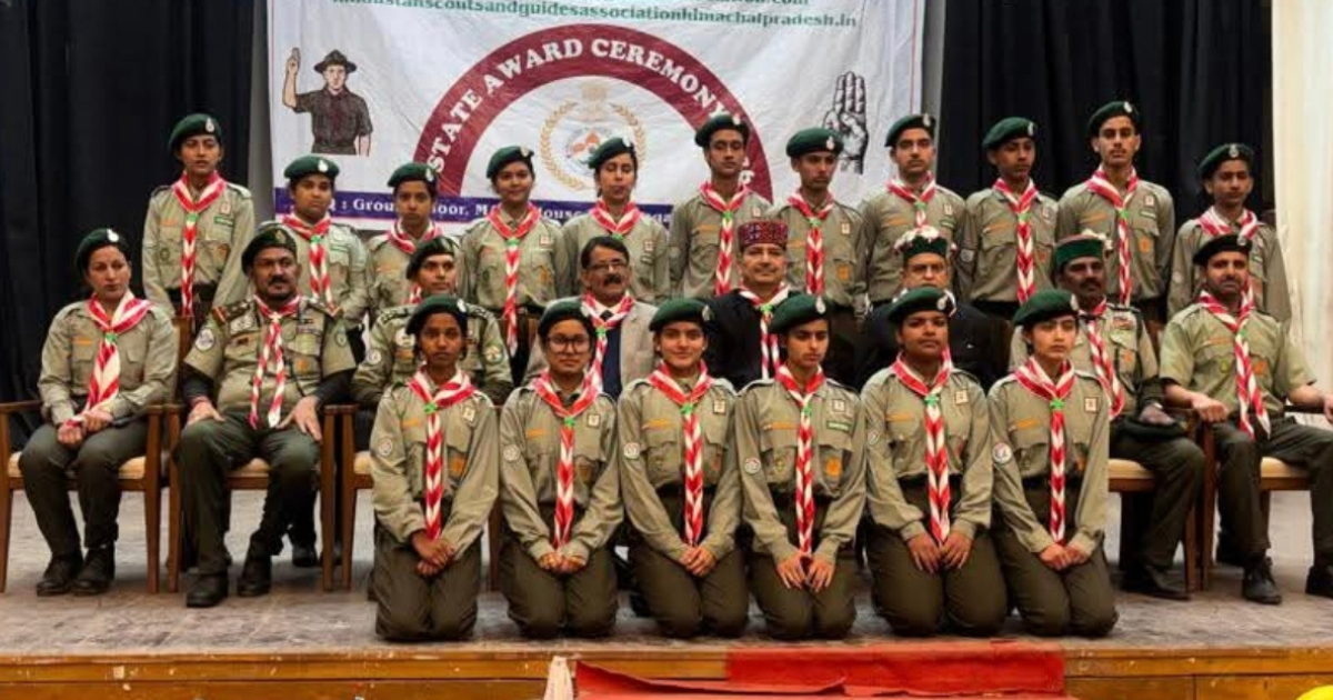 स्नोवर वैली स्कूल के छात्रों को स्काउट्स एंड गाइड्स में राज्य पुरस्कार से सम्मानित किया गया