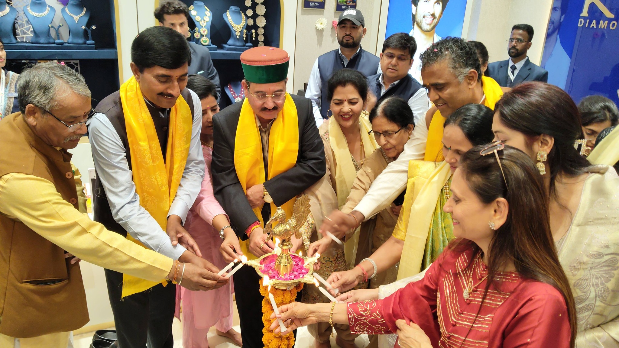 किसना डायमंड एंड गोल्ड ज्वैलरी का हिमाचल में पहला एक्सक्लूसिव शोरूम कुल्लू में शुरू, ग्राहकों के लिए शानदार ऑफर्स