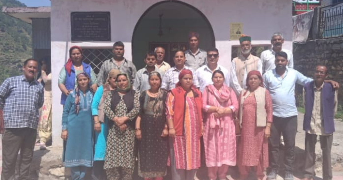 कांग्रेस के तूफानी जनसंपर्क अभियान में जुटे नेता, गिरधारी लाल चौहान और मोहन सिंह मोंटू के लिए मांगे वोट